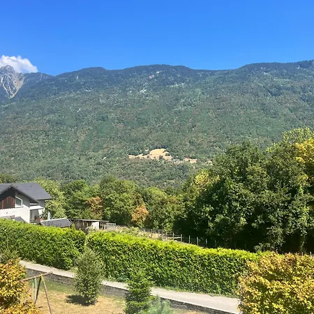 Adjacent,cosy In The Mountains